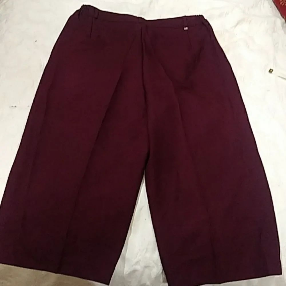 Pants - Picture 4 of 8